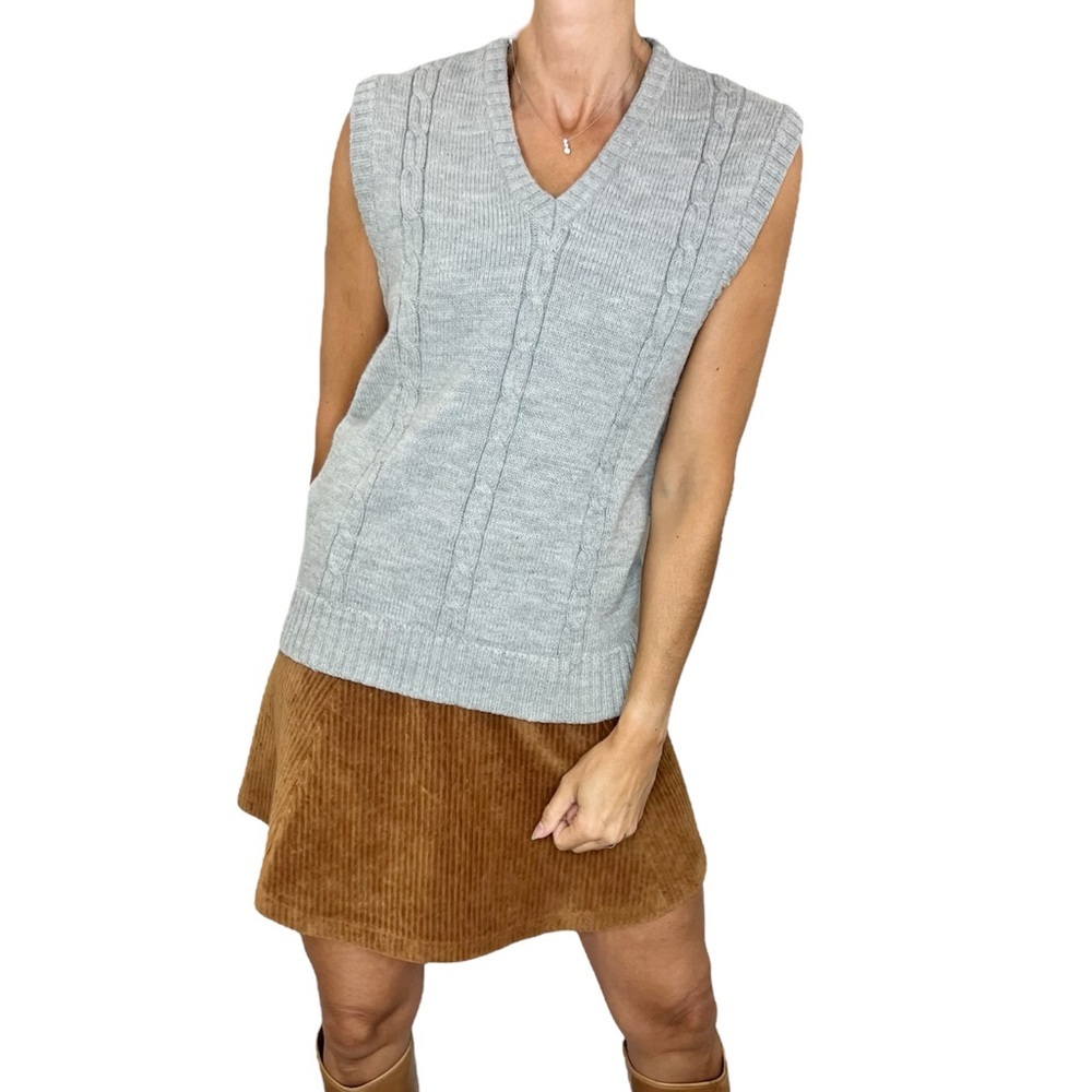 Vintage grey cable knit v neck pullover sleeveless knit grandpa sweater vest S